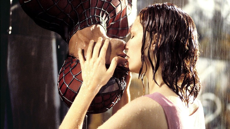 Spider-Man kiss