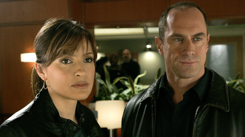 Benson and Stabler investigating