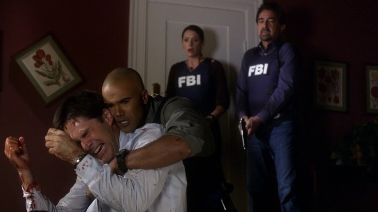 Morgan pulls Hotch off Foyet