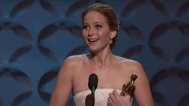 Jennifer smiles after winning Oscar