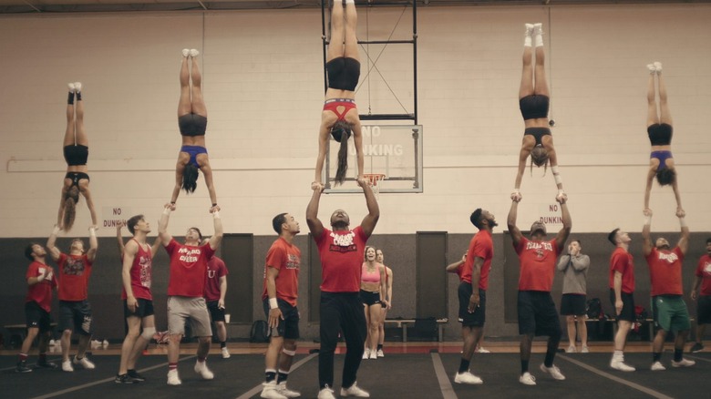 The Navarro Bulldogs practice together