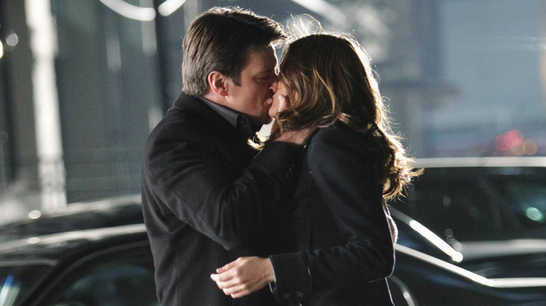 Nathan Fillion and Stana Katic kissing