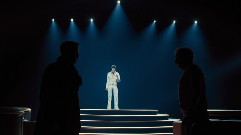 holographic Elvis appears between Deckard and K