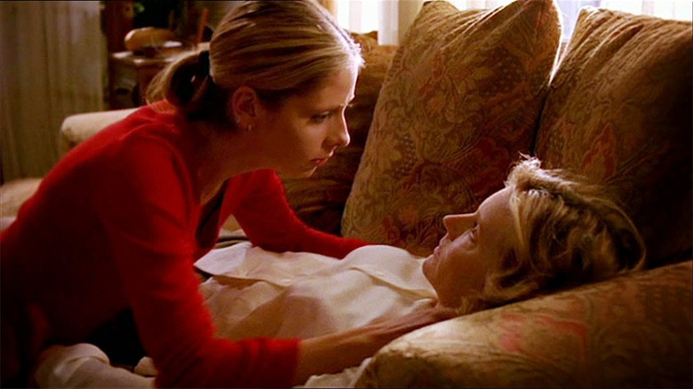 Buffy finds Joyce dead