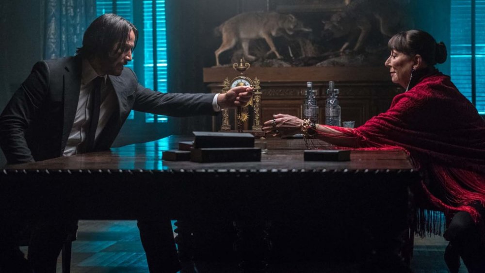 Keanu Reeves and Anjelica Huston in John Wick Chapter 3 - Parabellum