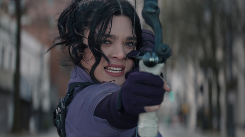 Kate Bishop aiming an arrow in Hawkeye