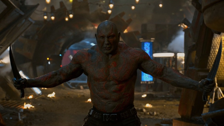 Drax the Destroyer wielding swords on Knowhere