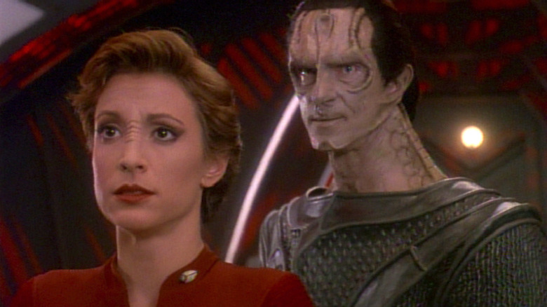 Kira and Dukat look at viewscreen