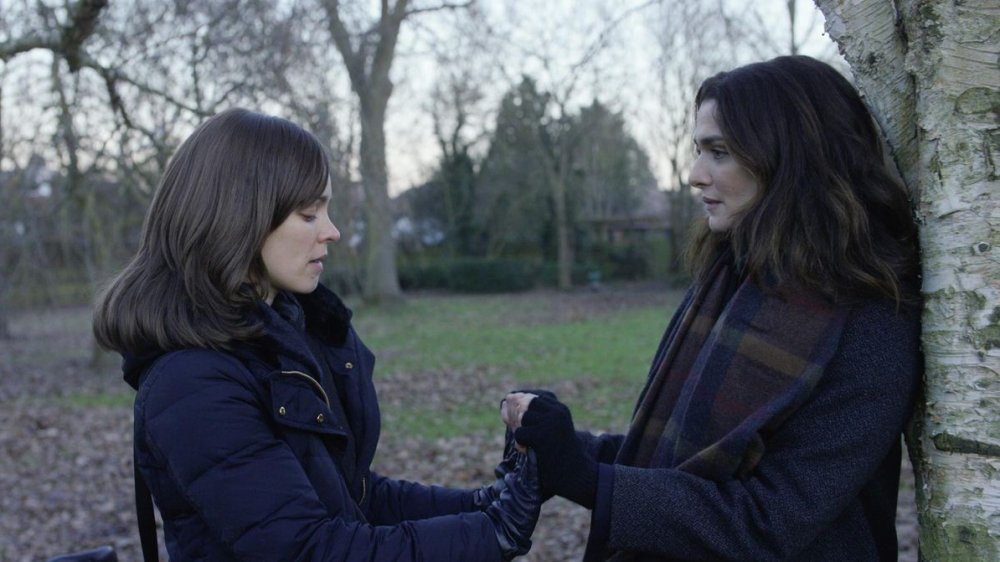 Rachel McAdams and Rachel Weisz in Disobedience