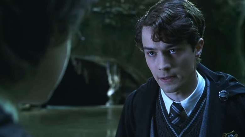 Tom Riddle talking to Harry Harry Potter