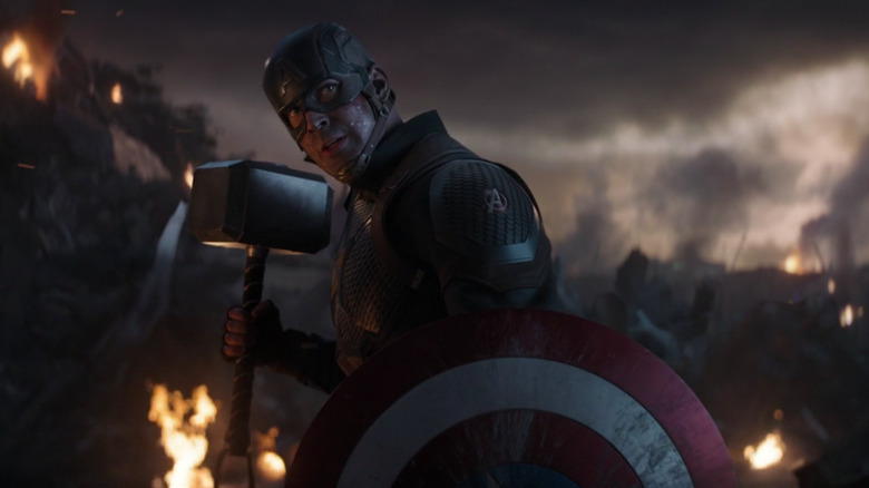 Captain America holds Thor's Hammer in Endgame