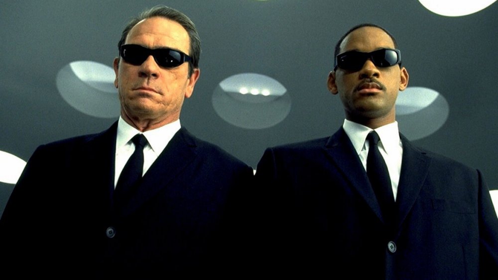 Tommy Lee Jones and Will Smith in Men in Black