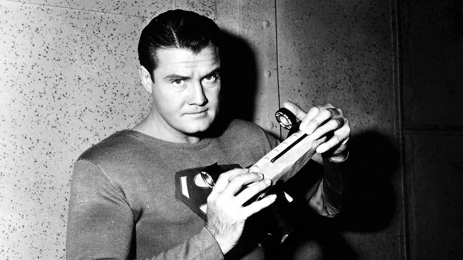 The Mysterious And Tragic Death Of Superman Actor George Reeves