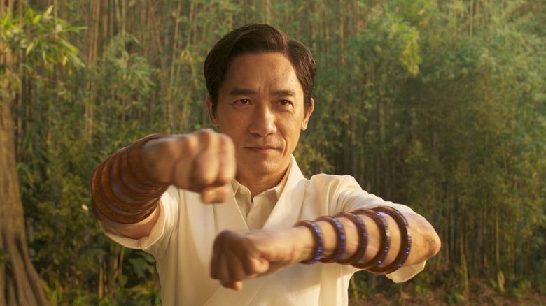 Wenwu and the Ten Rings on his arms