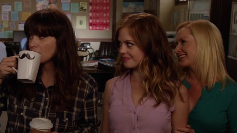 Zooey Deschanel and Angela Kinsey in New Girl