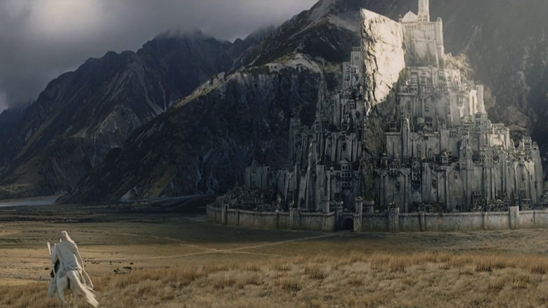 Gandalf and Pippin arrive at Minas Tirith