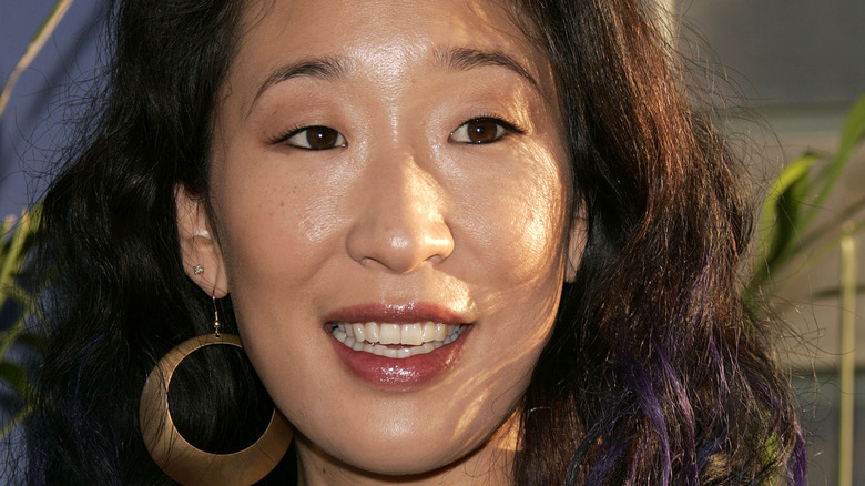 Sandra Oh posing