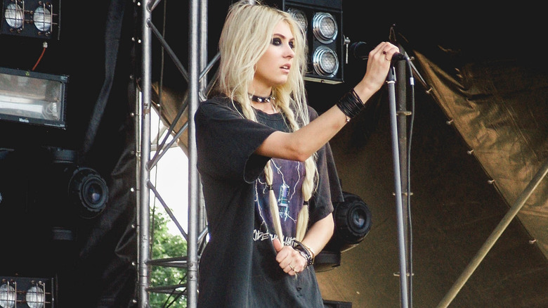 Taylor Momsen performing with The Pretty Reckless