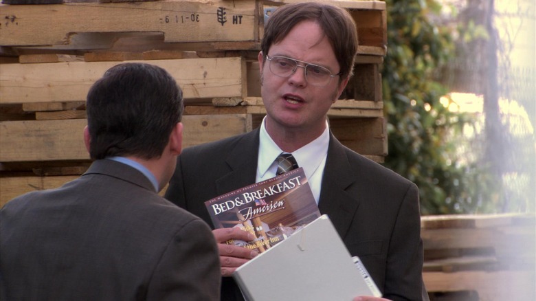 Dwight showing Michael a magazine