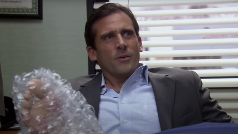 Michael Scott foot in bubblewrap