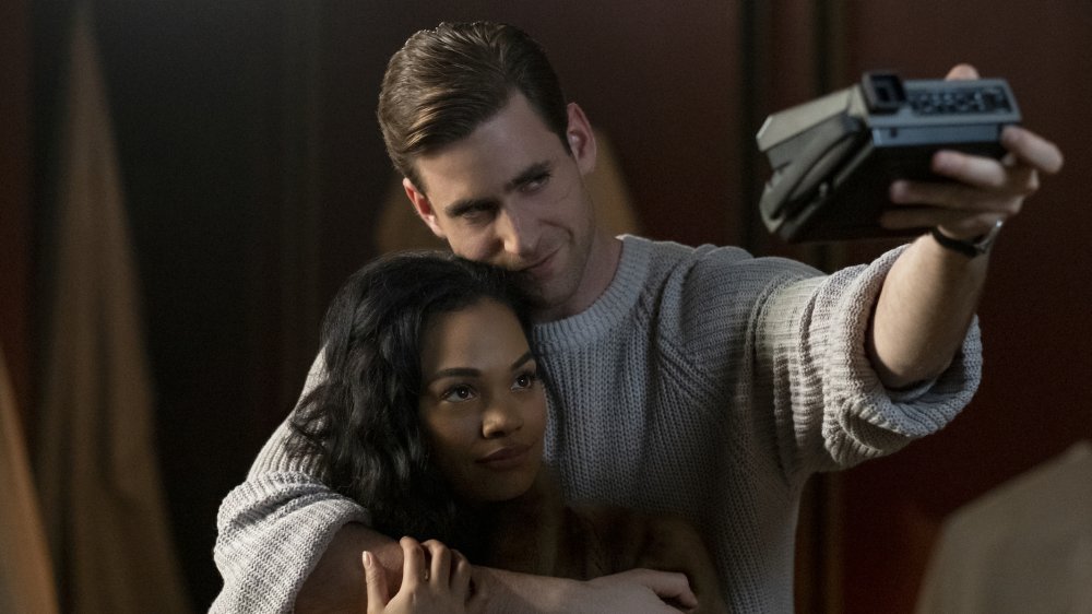 Tahirah Sharif and Oliver Jackson-Cohen as Rebecca Jessel and Peter Quint in Haunting of Bly Manor