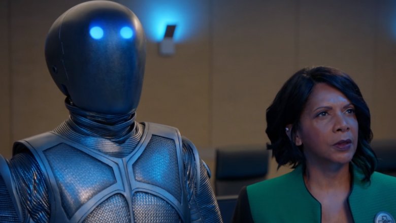 Mark Jackson and Penny Johnson Jerald in The Orville