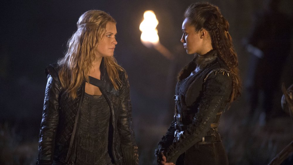 Eliza Taylor and Alycia Debnam-Carey on The 100