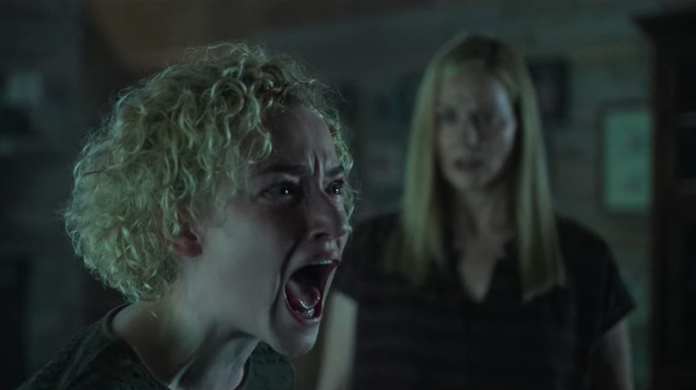 Julia Garner Ruth Langmore scream Laura Linney