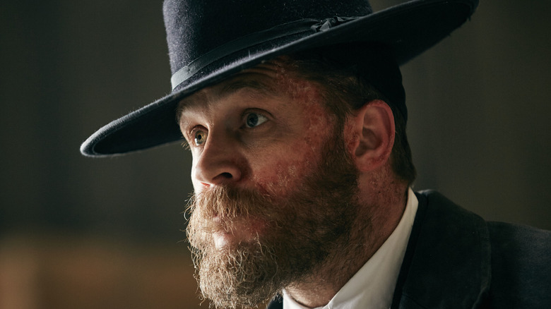 Alfie Solomons in a hat 