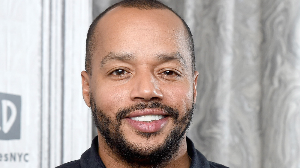 Donald Faison posing