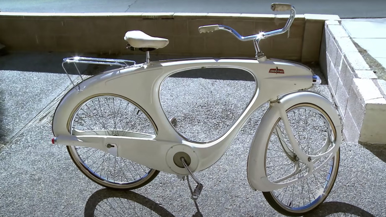 White Bowden Spacelander bicycle