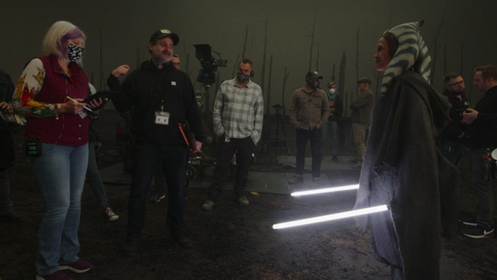 Dave Filoni directing Rosario Dawson on The Mandalorian set