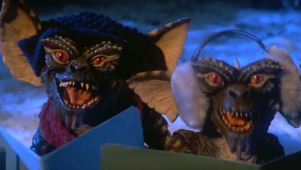 Caroling Gremlins in Gremlins