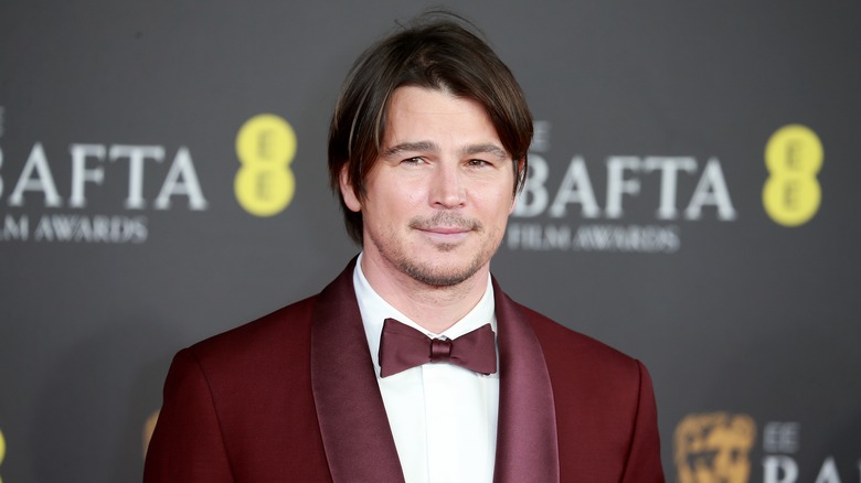 Josh Hartnett red tux BAFTAs