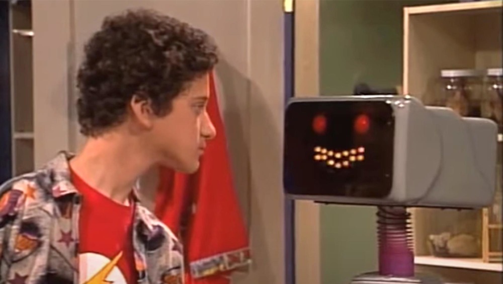 Screech (Dustin Diamond) with his robot Kevin on Saved by the Bell