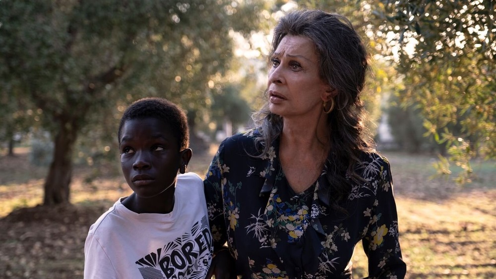 Ibrahima Gueye and Sophia Loren in The Life Ahead