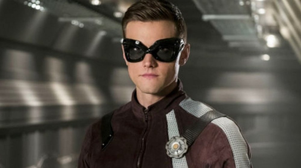 Hartley Sawyer as Ralph Dibny. 