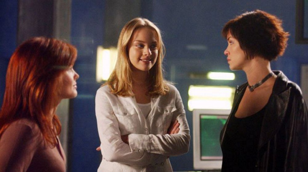 Ashley Scott as Helena Kyle, Dina Meyer as Barbara Gordon, and Rachel Skarsten as Dinah Redmond in Birds of Prey