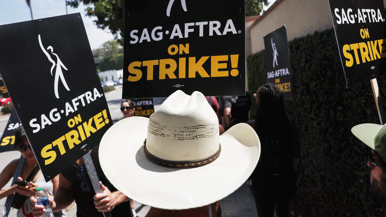 SAG on strike