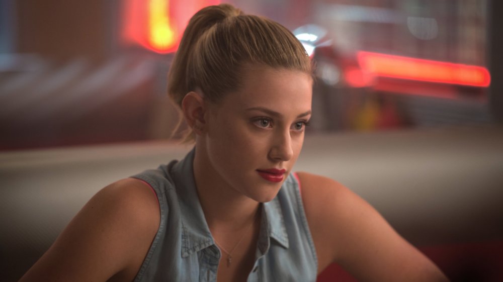 Lili Reinhart in Riverdale