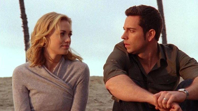 Chuck and Sarah on the beach in "Chuck" (2012)