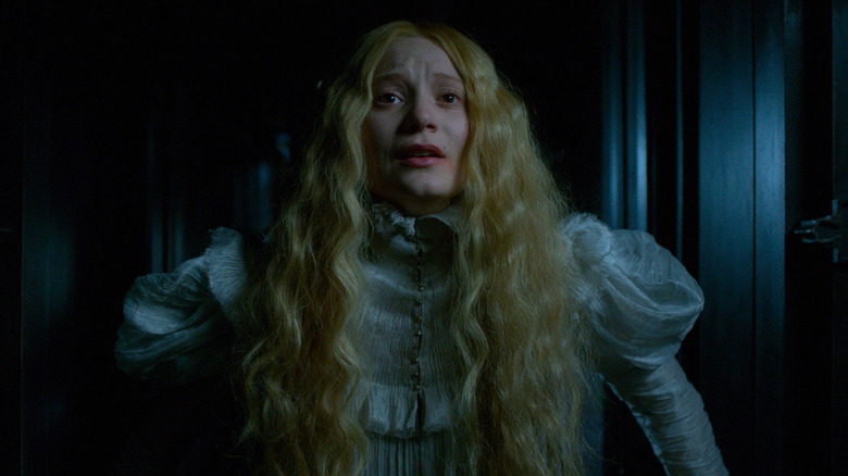 Crimson Peak Mia Wasikowska ghosts white dress