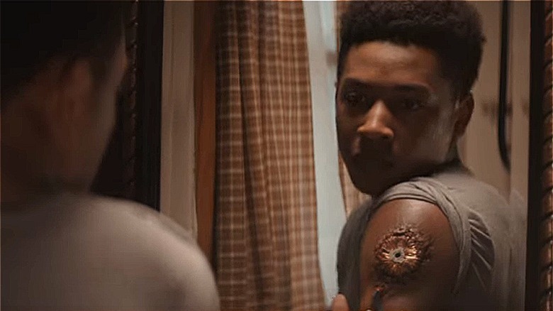 Jacob Latimore arm/Sleight