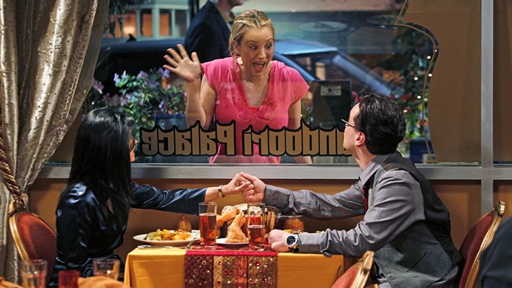 Penny interrupts a date between Priya and Leonard on The Big Bang Theory