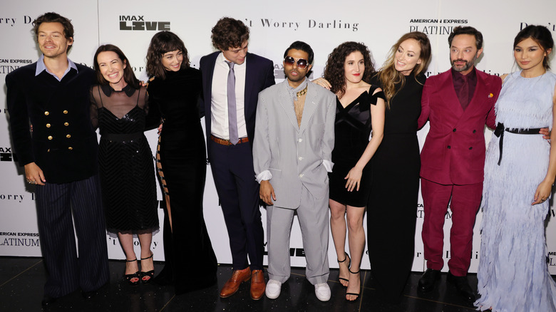 The cast of Don't Worry Darling at the photo call