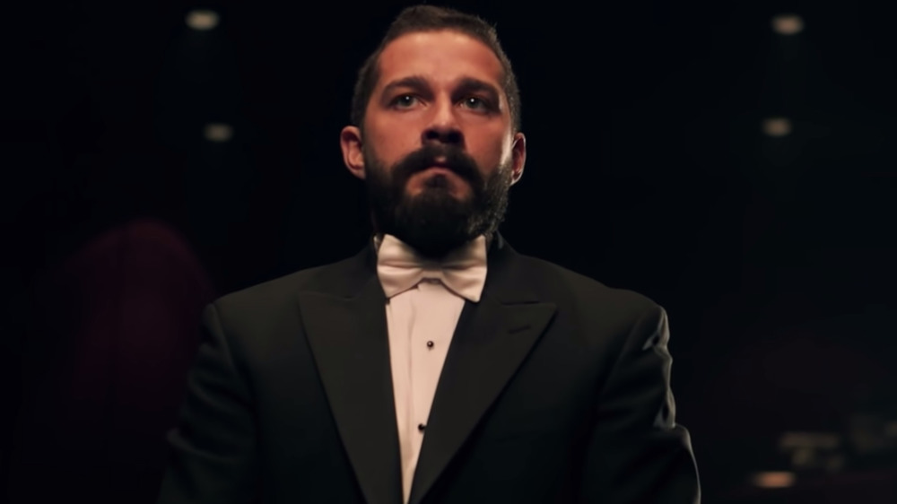 Shia LaBeouf appluads for Rob Cantor's "Shia LaBeouf"