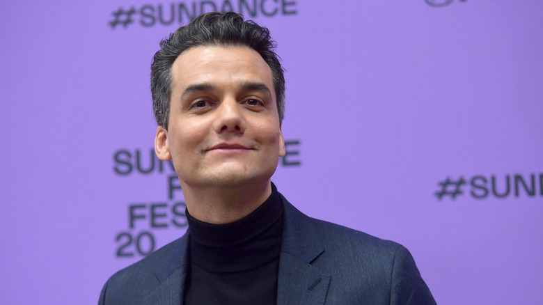 Wagner Moura poses at Sundance