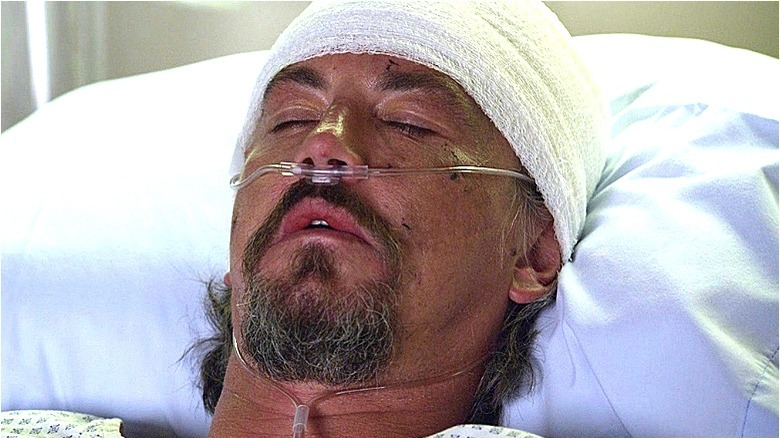 Chibs bedridden in a hospital