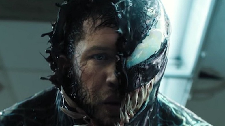 Tom Hardy transforming into Venom in Venom