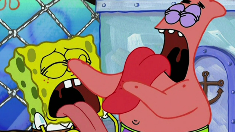 SpongeBob and Patrick cleaning tongues